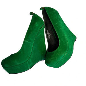 Club couture Green Suede-like Wedge Heels size 6